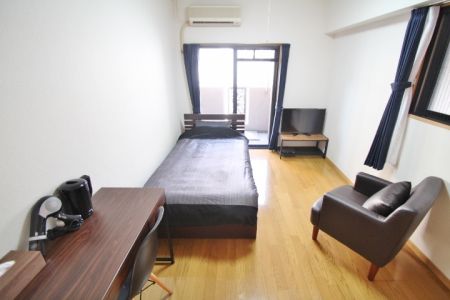 ダイナコートエスタディオ博多A　