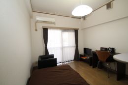 モントーレ天神　F　【敷地内駐車場】